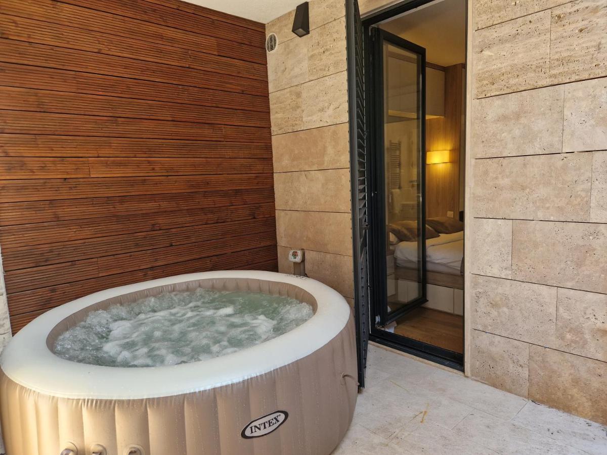 Adriatic Orsan Apartments ドゥブロブニク エクステリア 写真